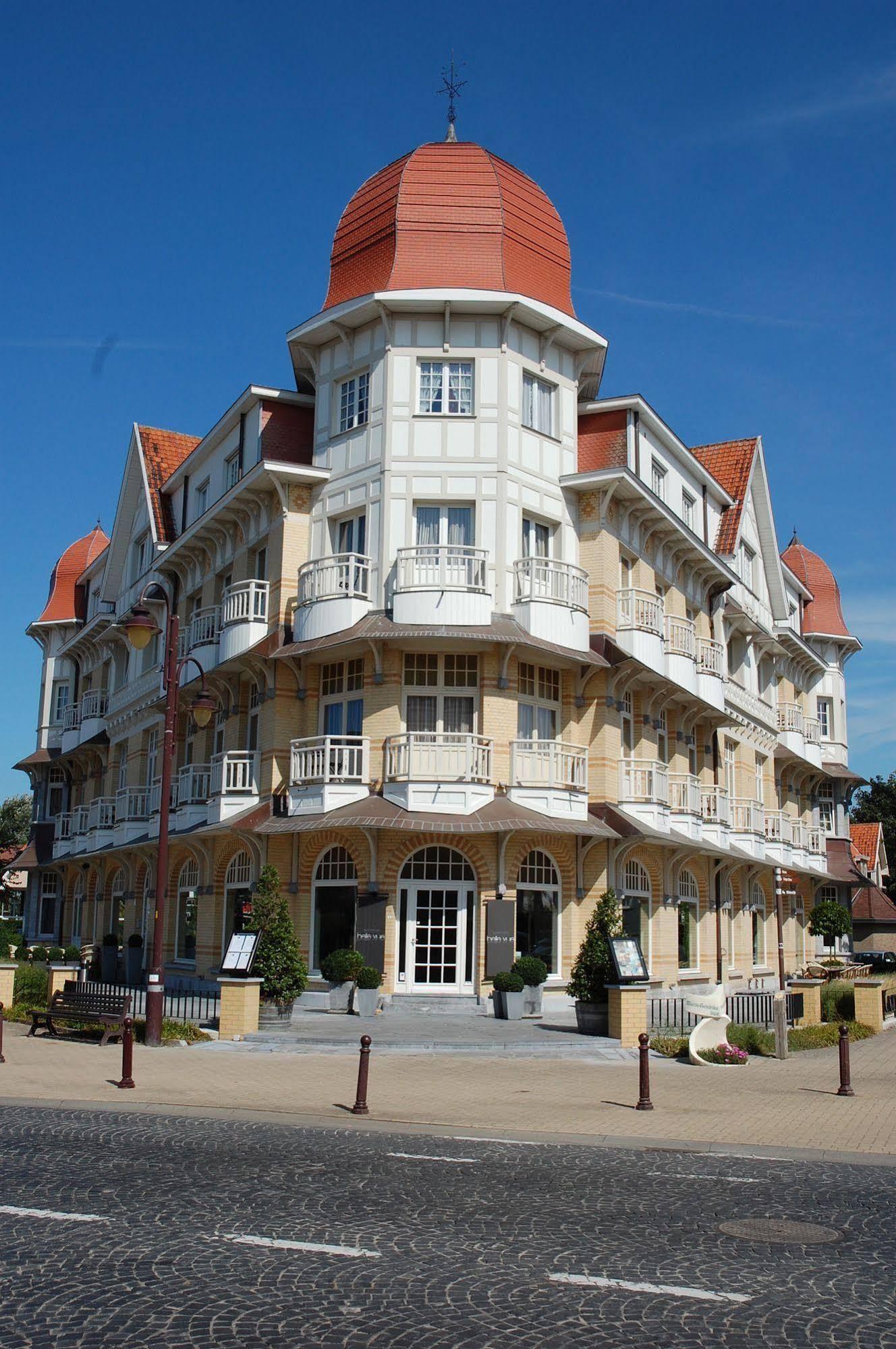 Grand Hotel Belle Vue De Haan Exteriör bild